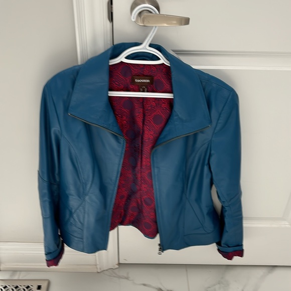 Danier leather jacket size L blue like new - Picture 2 of 3